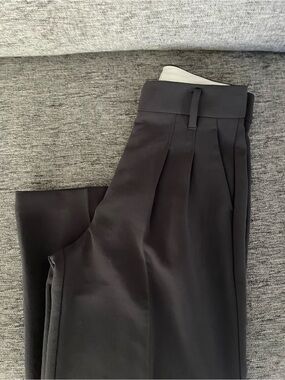 Aritzia Effortless Pants